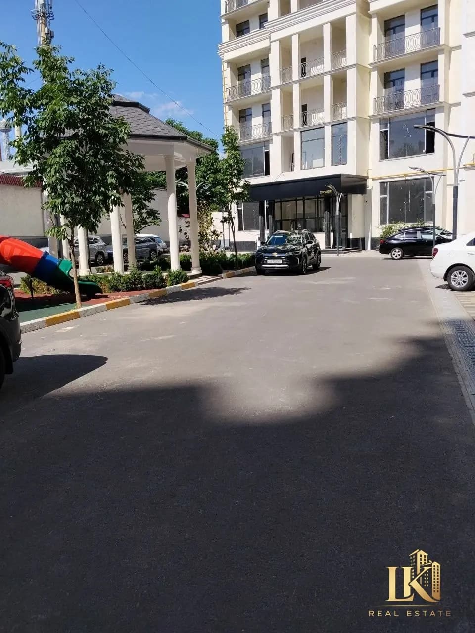 #9852 Продаётся: Срочная продажа 🔥🔥🔥🔥🔥🔥🔥 Юнусабадский район Ор-р : Мечеть Минор Новостройка Ж/К METR — 3