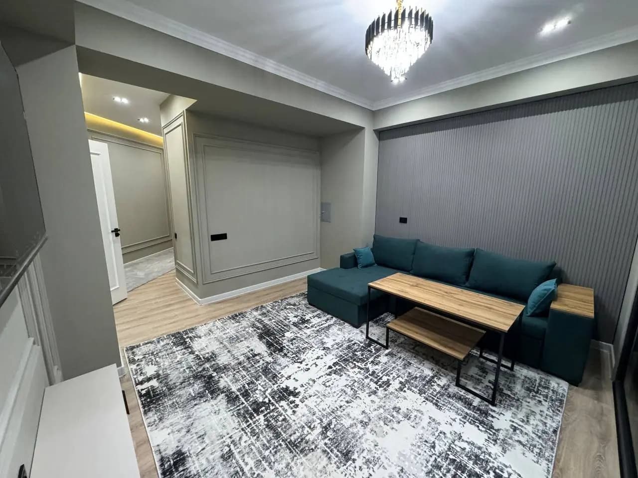 2/4/9 JK COMFORT HOUSE — 2