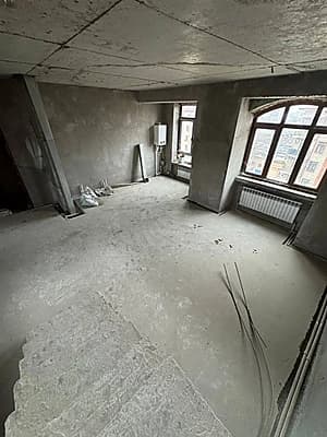 JK Parisien, 6/7/8, Yakkasaroy — 5