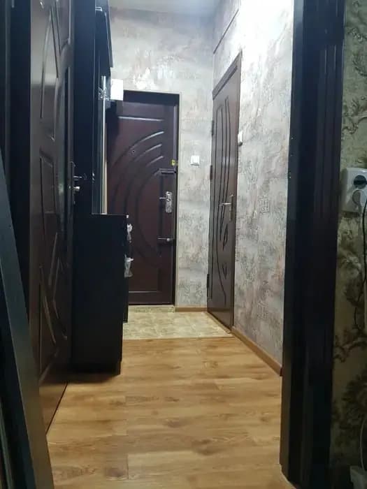 Чиланзар 8 2/4/4 Панельный дом 50m2 — 1