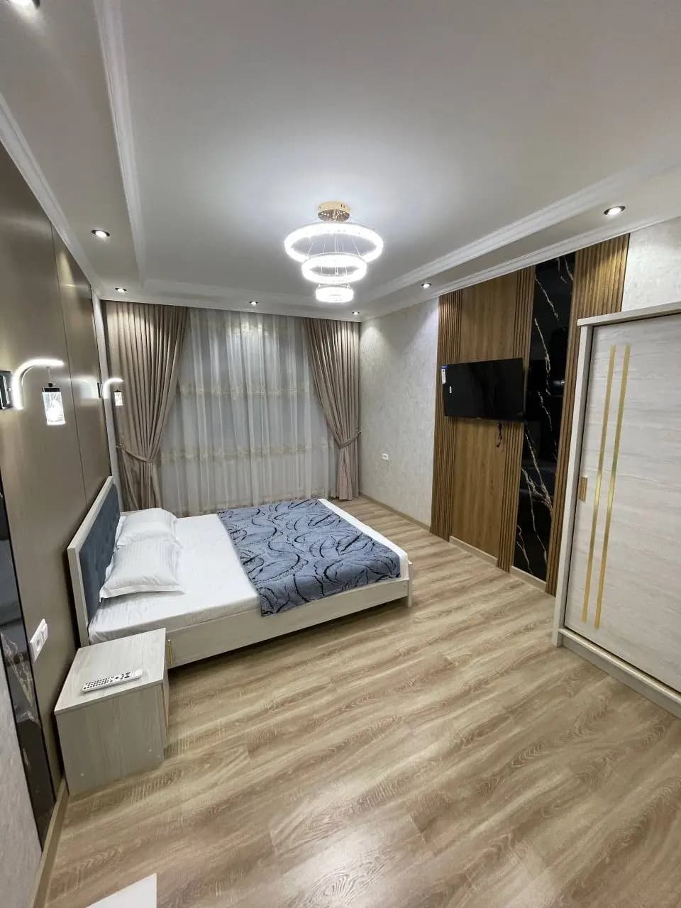 Продаётся квартира Чиланзар 9 квартал 2в3/1/4. Ориентир 184-Школа. — 1