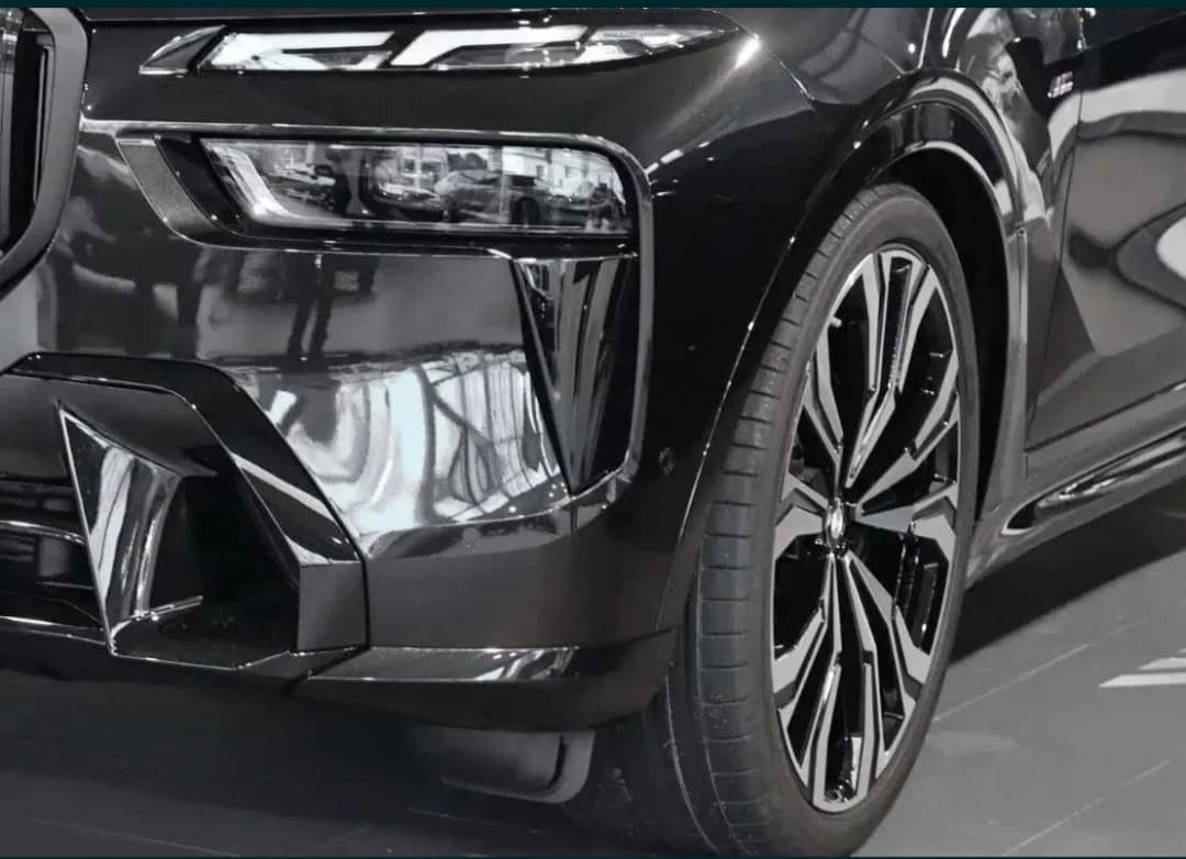 BMW X7 2024 — 2