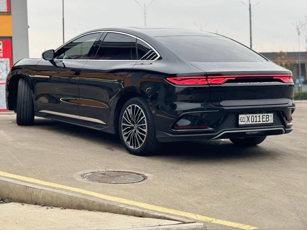 BYD Han 2024 — 3