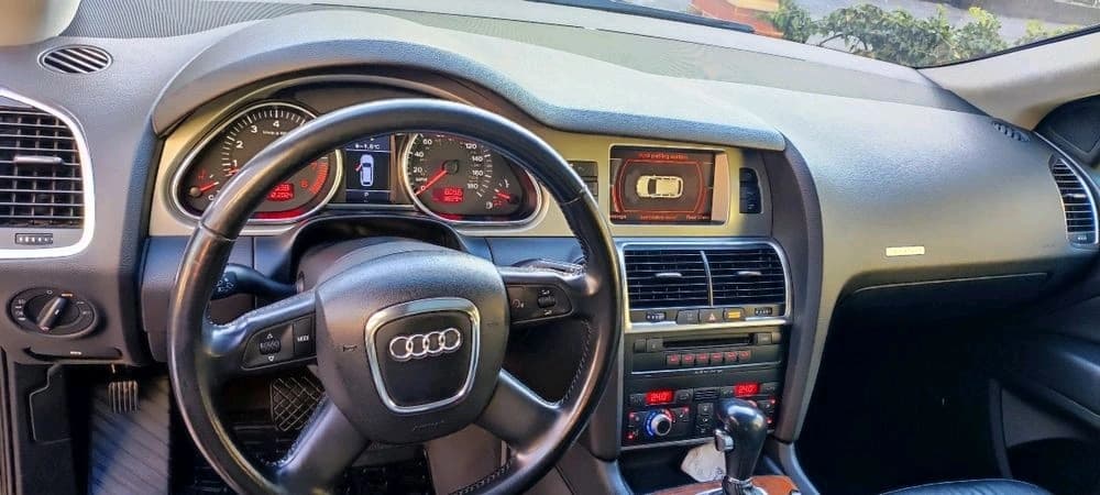 Audi Q7 2009 — 6