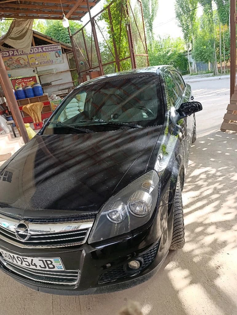 Opel Astra 2009 — 2