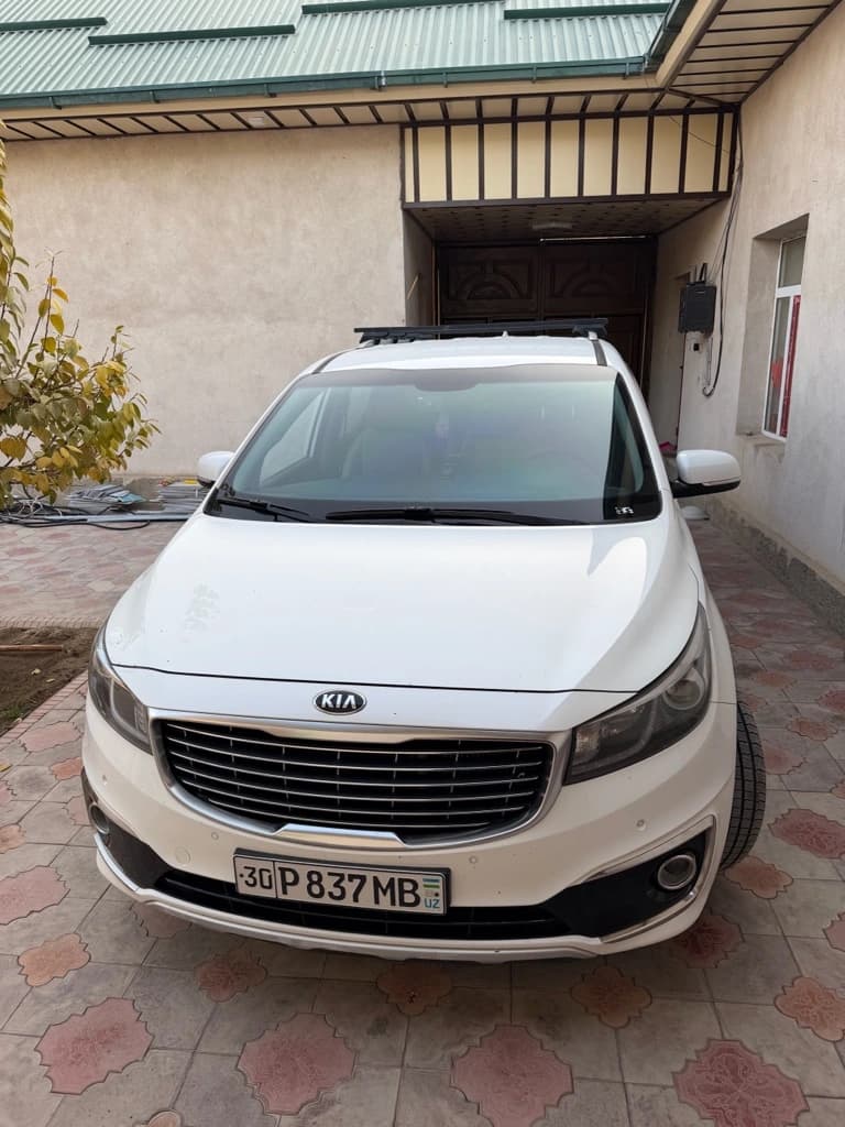 Kia Carnival 2016 — 1