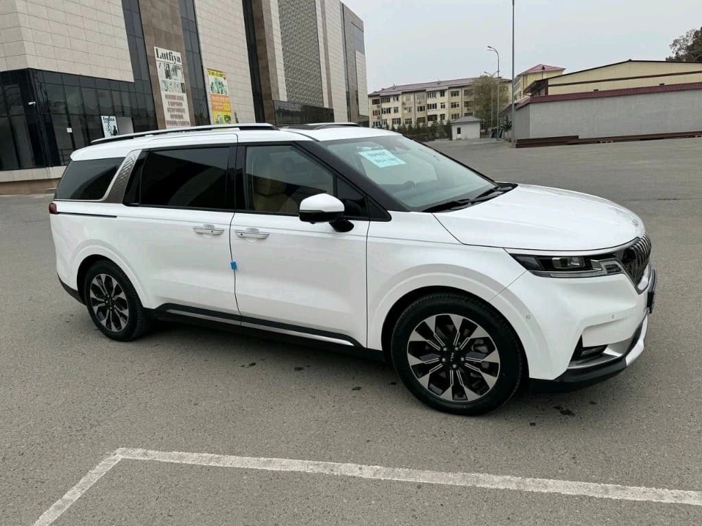 Kia Carnival 2023 — 9