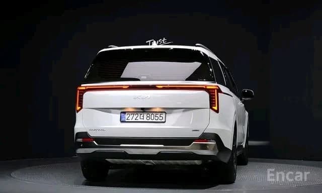 Kia Carnival 2025 — 4