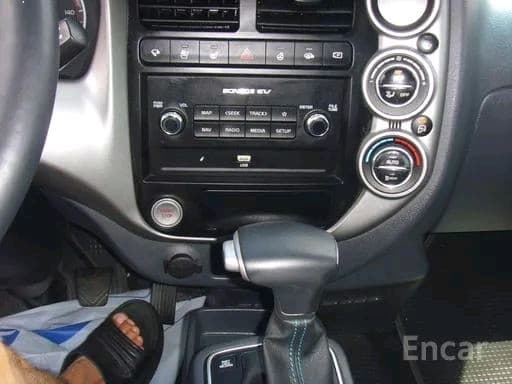 Kia Bongo 2023 — 8