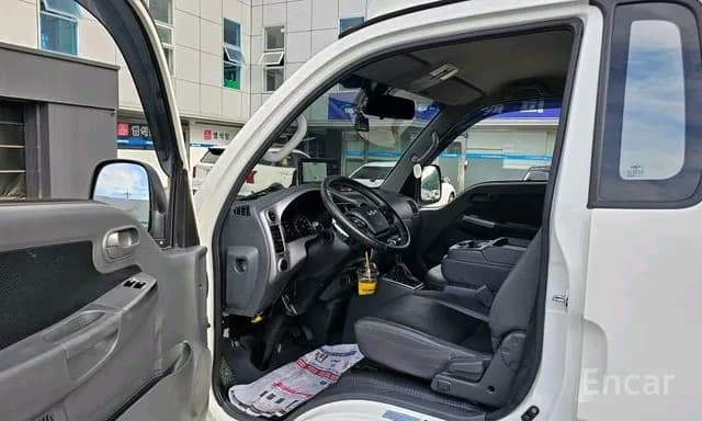 Kia Bongo 2023 — 6