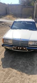 Mercedes-Benz W123 1983
