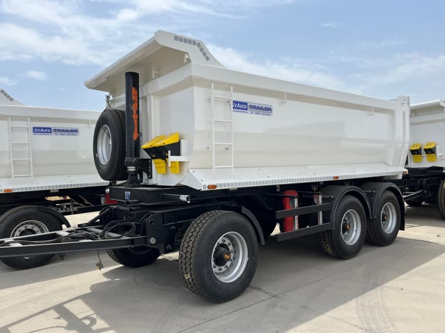 FAW Bestune NAT 2025 — 1