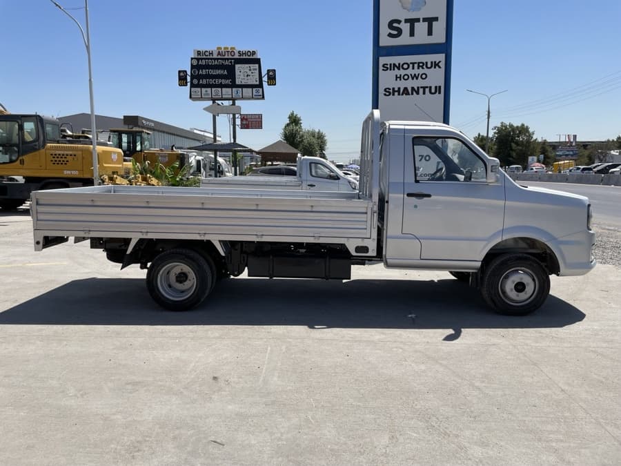 Dongfeng DFSK 500 2024 — 1