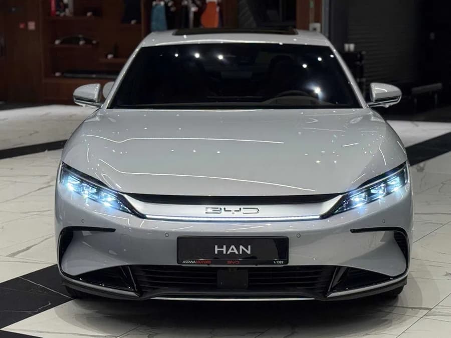 BYD Han 2025 — 1