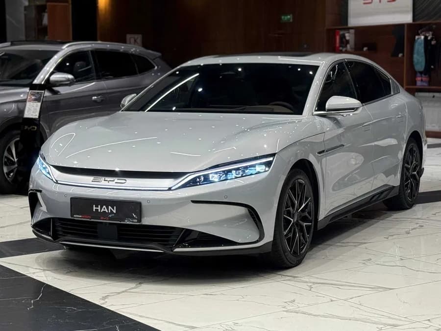 BYD Han 2025 — 1
