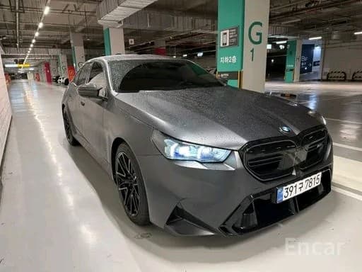 BMW M5 2025 — 2
