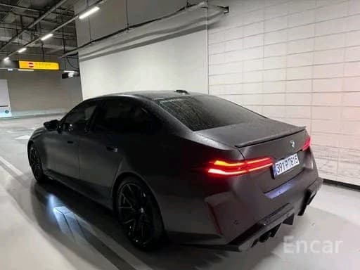 BMW M5 2025 — 5