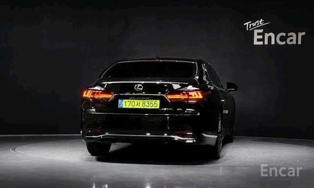 Lexus LS 2025 — 4