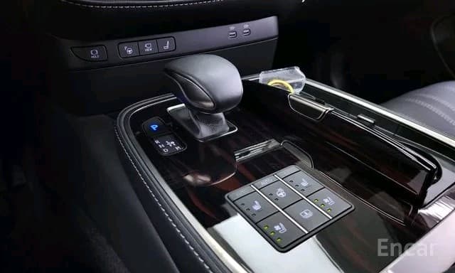 Lexus LS 2025 — 7