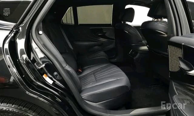 Lexus LS 2025 — 9