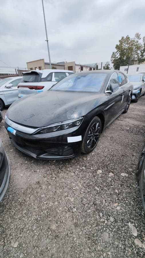 BYD Han 2025 — 3