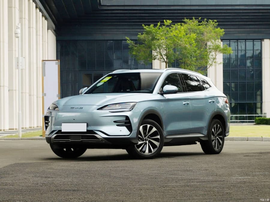BYD Song Plus EV 2025 — 1