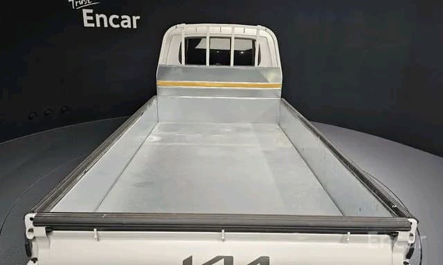 Kia Bongo 2025 — 10