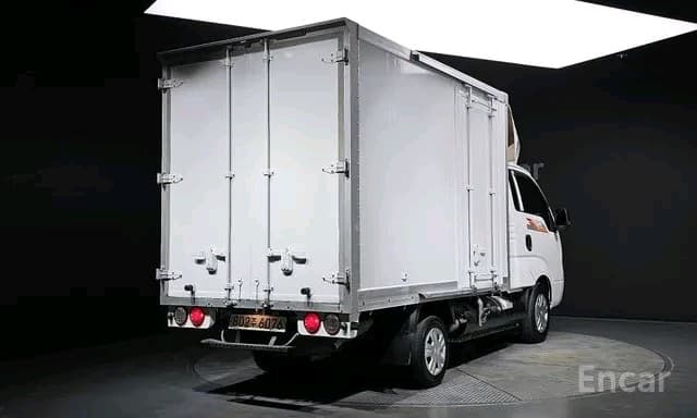 Kia Bongo 2022 — 2
