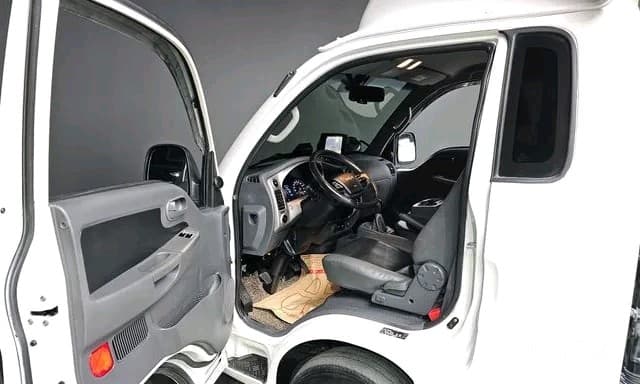 Kia Bongo 2022 — 7