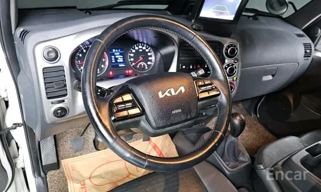 Kia Bongo 2022 — 10