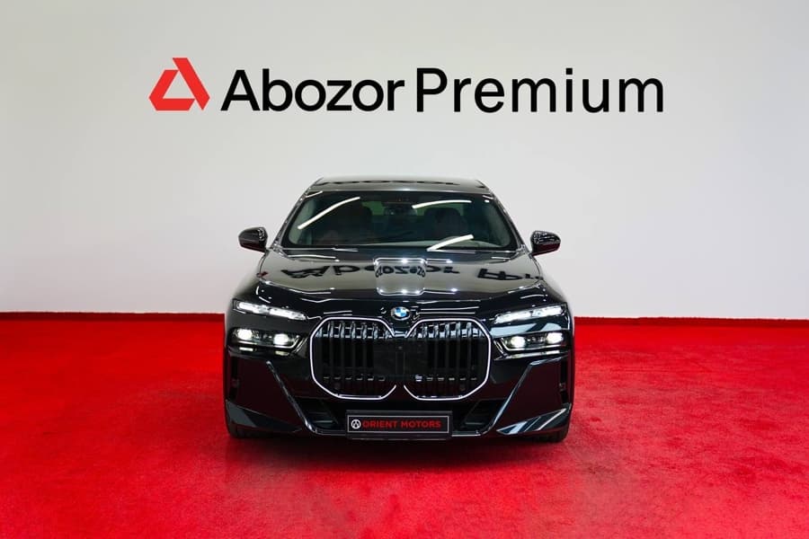 BMW i7 2025 — 1