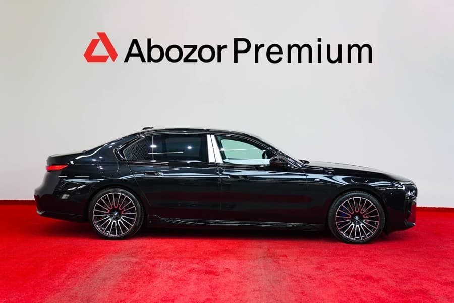 BMW i7 2025 — 3