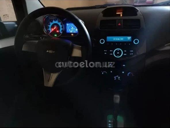 Chevrolet Spark 2022 — 3