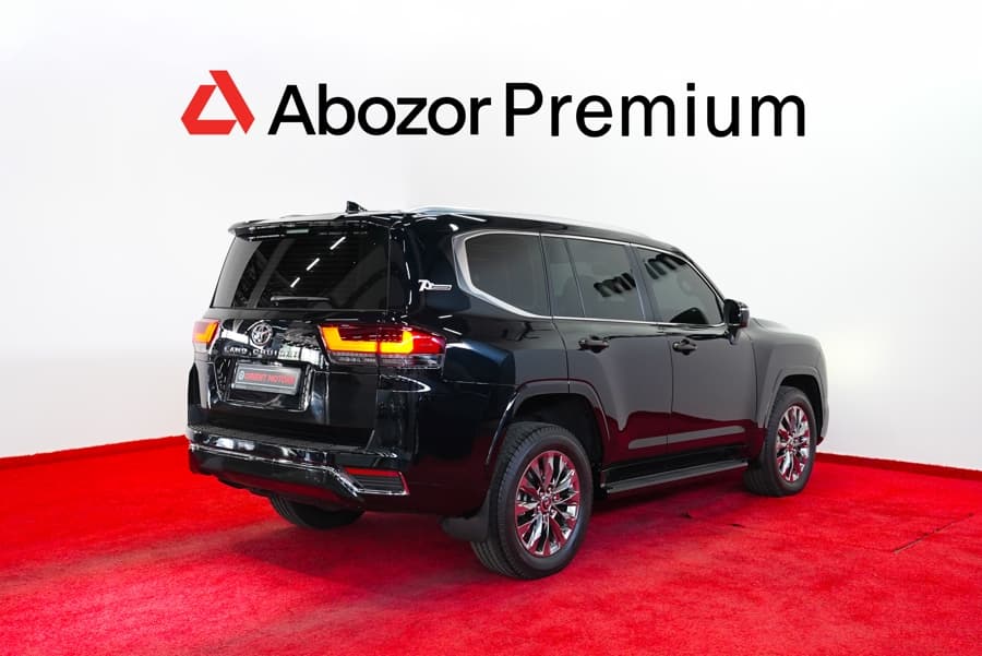 Toyota Land Cruiser 300 2022 — 5