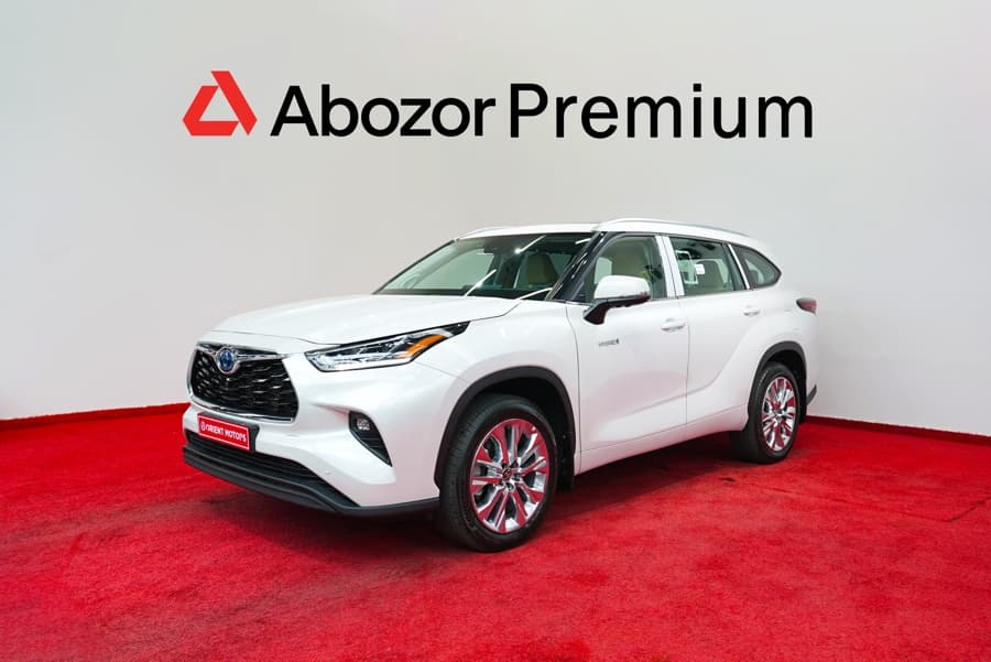 Toyota Highlander 2024 — 2