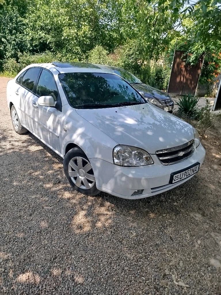 Chevrolet Lacetti 2011 — 1