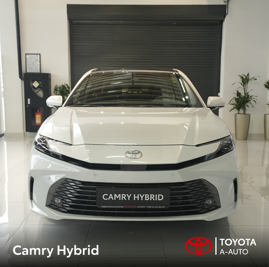 Toyota Camry 2025 — 1
