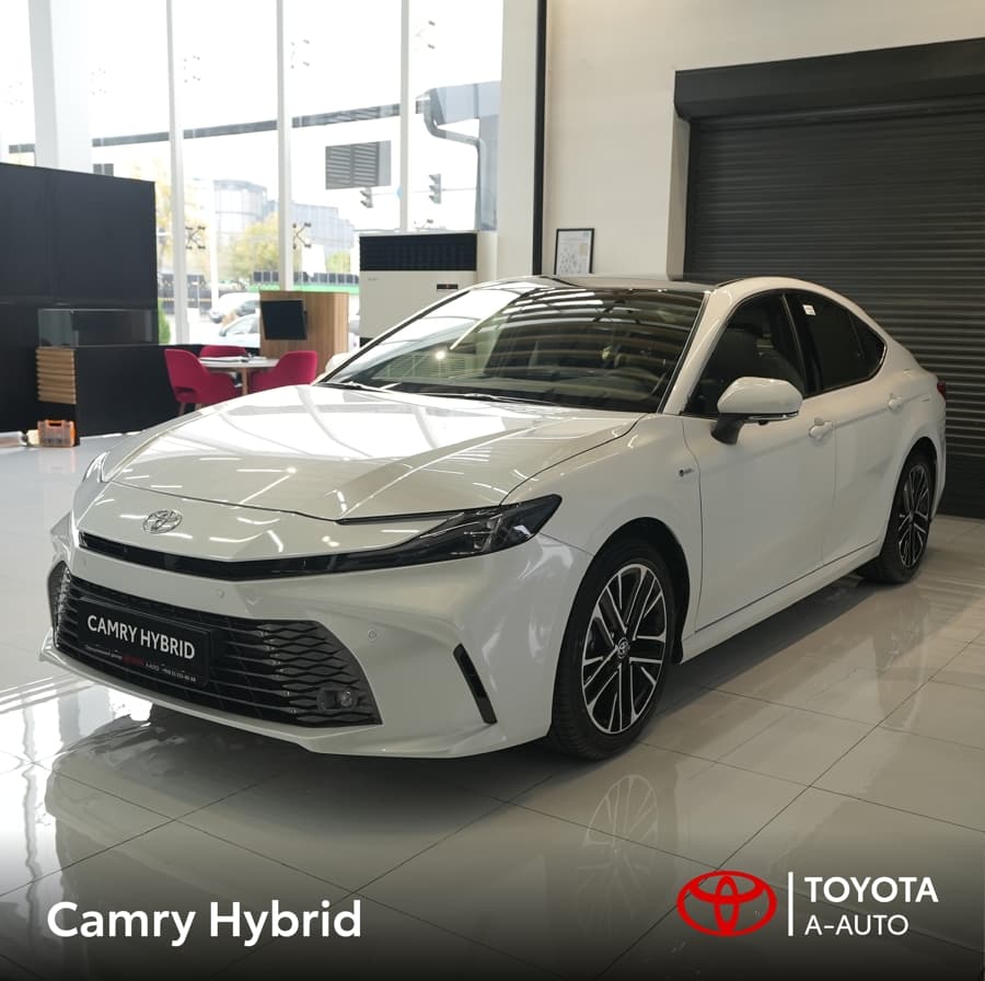 Toyota Camry 2025 — 2