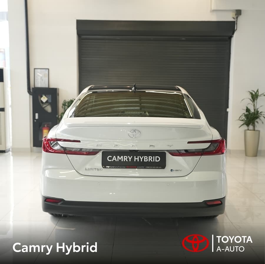 Toyota Camry 2025 — 3