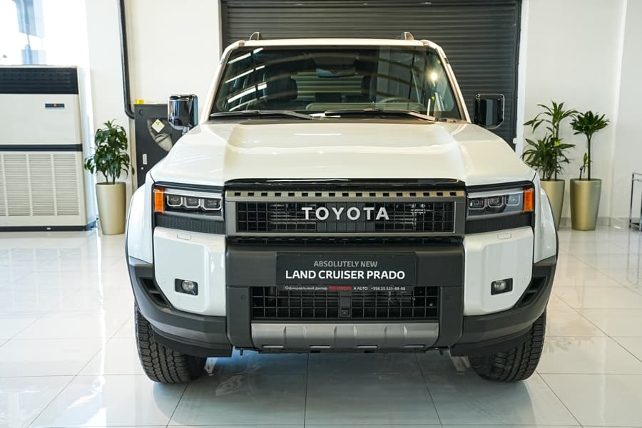 Toyota Land Cruiser Prado 2025 — 1