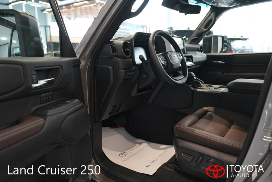 Toyota Land Cruiser Prado 2025 — 5