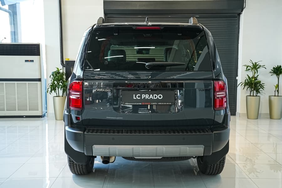 Toyota Land Cruiser Prado 2025 — 2