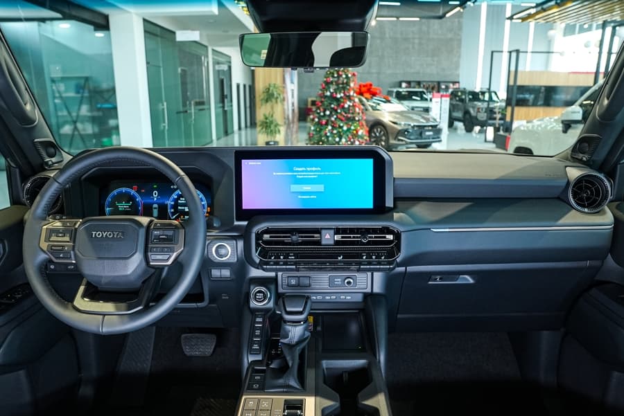 Toyota Land Cruiser Prado 2025 — 5