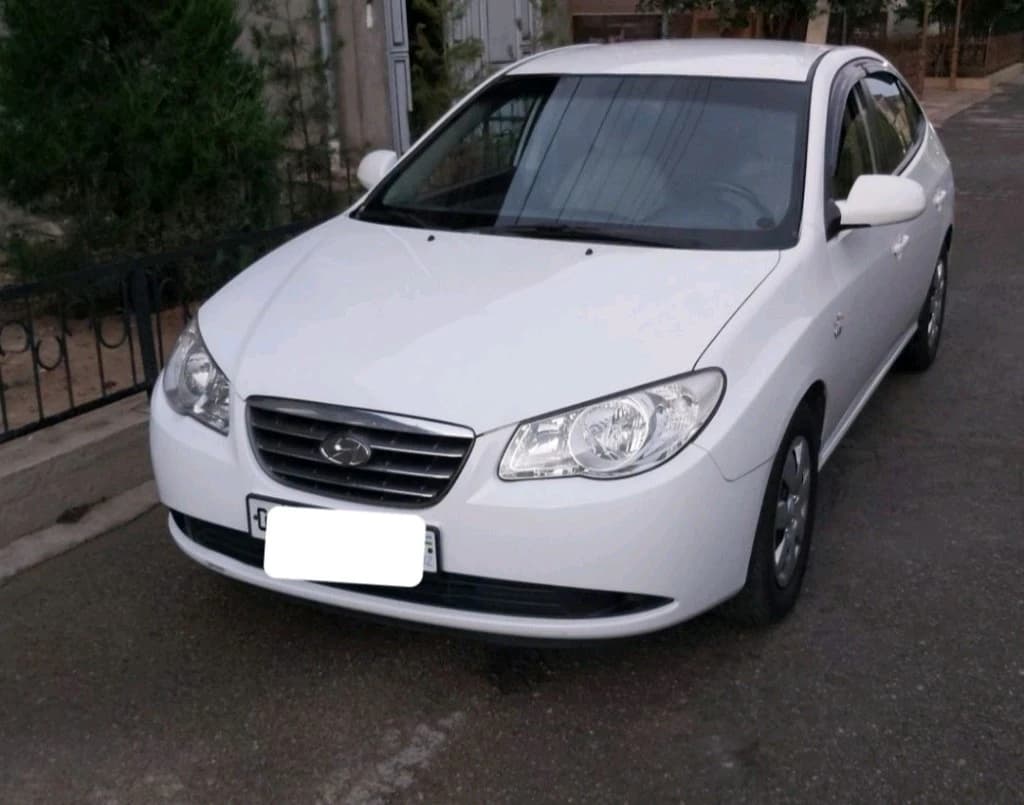 Hyundai Avante 2008 — 2