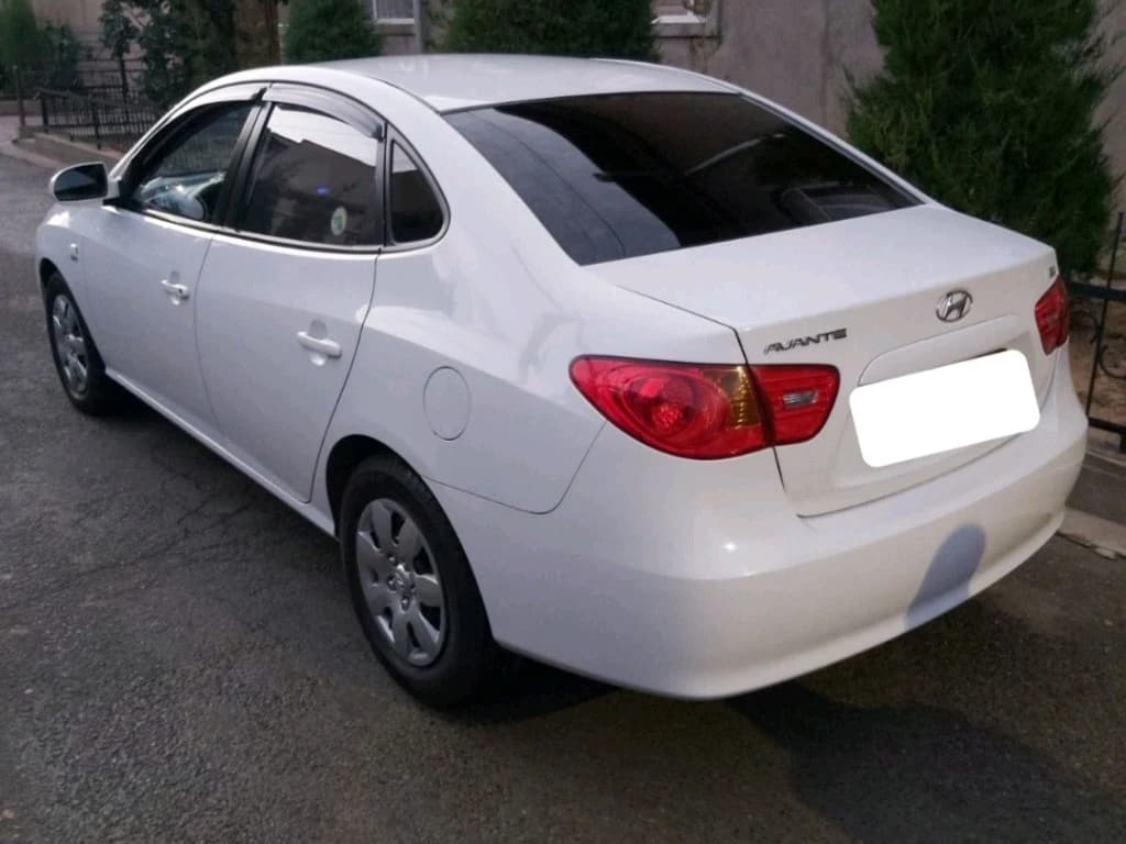 Hyundai Avante 2008 — 3