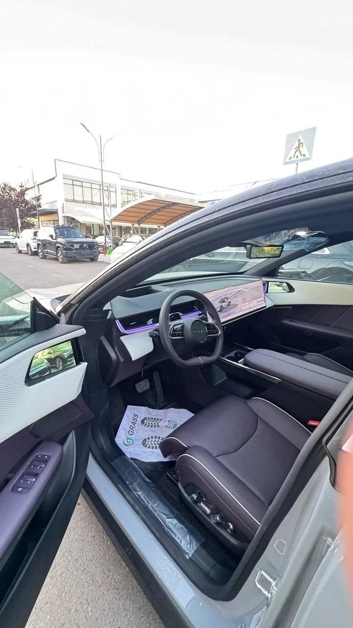 Mazda EZ-6 2025 — 5