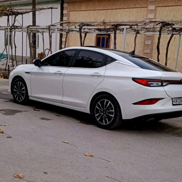 JAC J7 2021 — 9