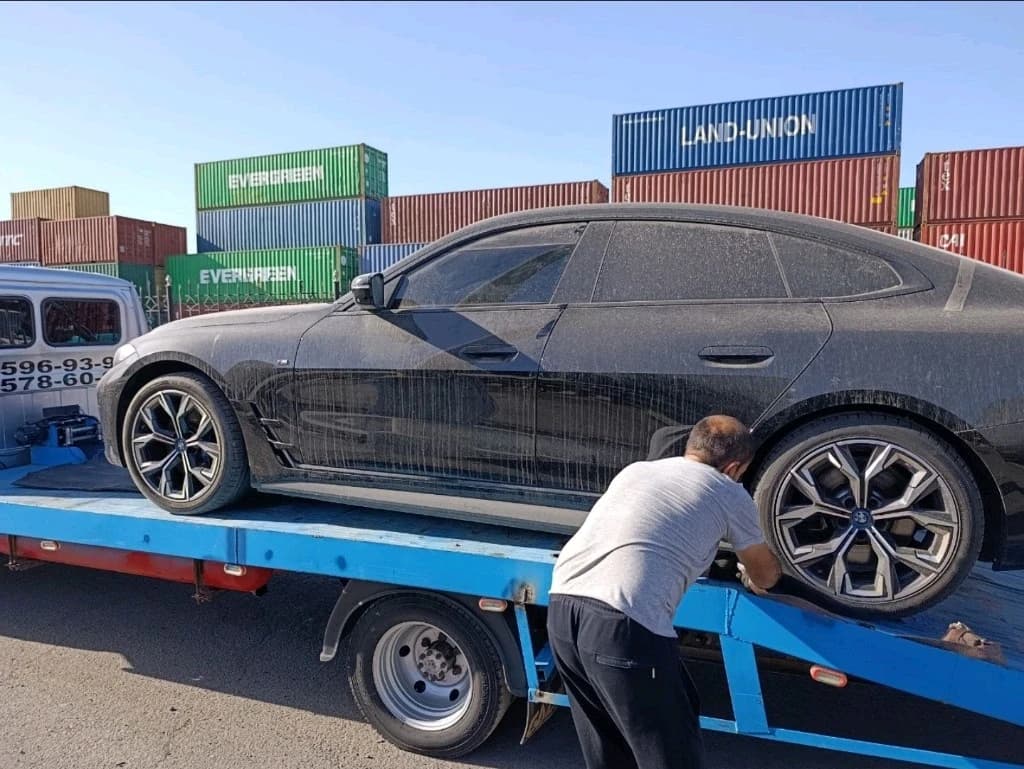 BMW i4 2022 — 2