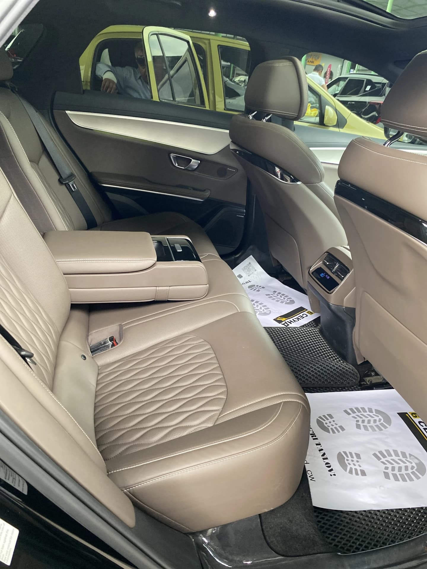 BYD Han 2025 — 5