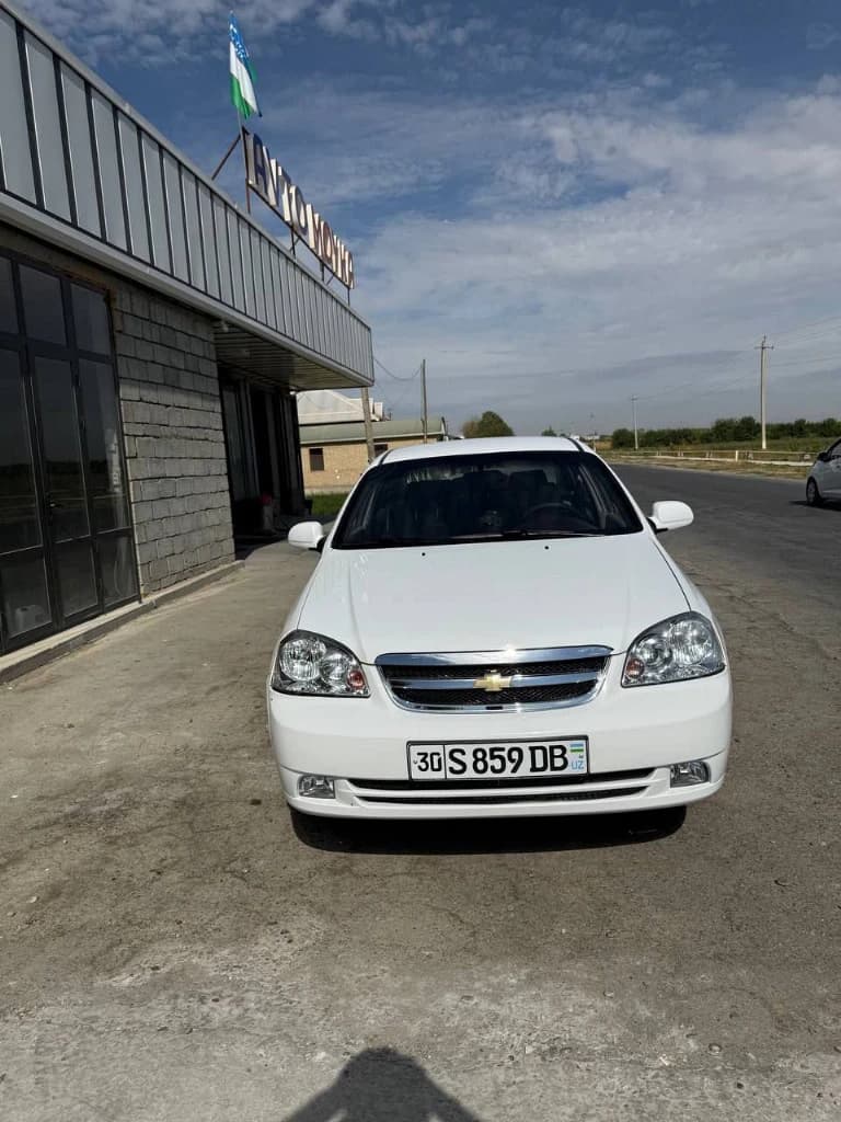 Chevrolet Lacetti 2011 — 1